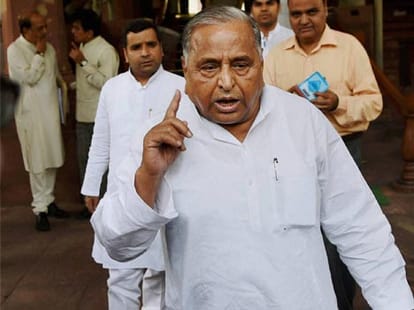  mulayam singh yadav meet governor ram naik