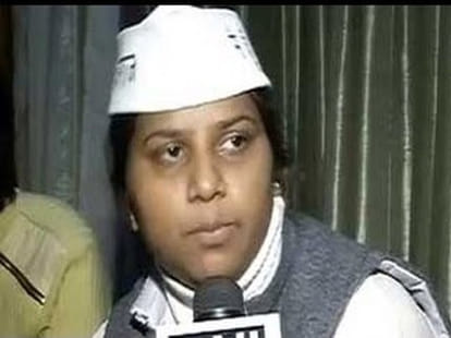 Rakhi bidlan's sister-in-law blames husband for voilence