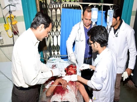 Attempted suicide by running the knife at the throat