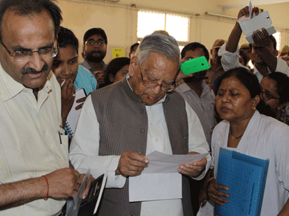 health minister give warning to doctors