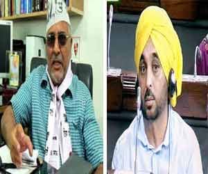 Bhagwant mann replaces dharamvir gandhi as the leader of aap in parliament