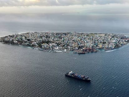 India worried to Maldives 