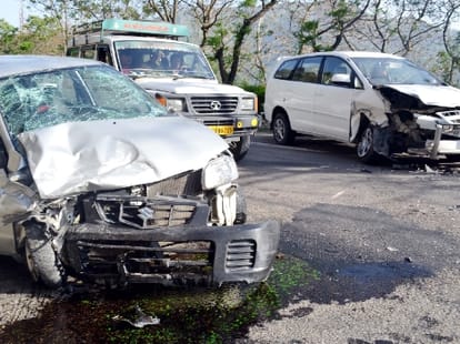 4 died in road accidents in himachal.