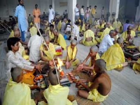 Yagyopavit In Dharmsangh Ocation Of Akshaya Triteya