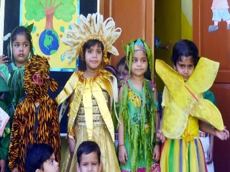 The children gave the message of saving the Earth