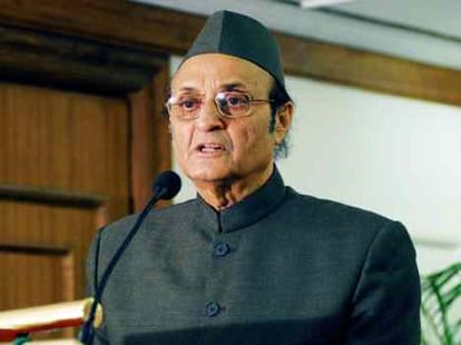 dr karan singh filed case against J&K govt, ask to return his property