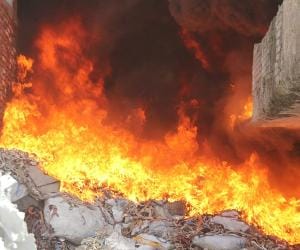 roorkee sbi main caught fire.