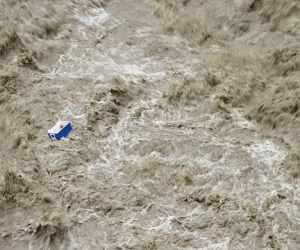 student sank in banganga.