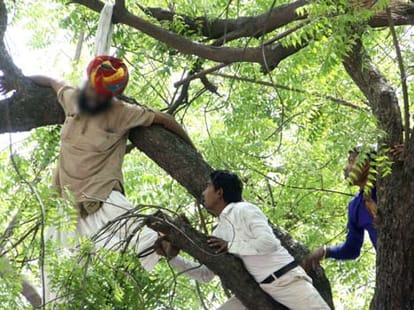 'FIR filed against Modi and Kejriwal '