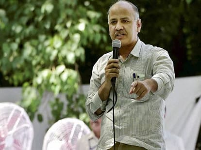 AAP mla beaten an engineer in delhi