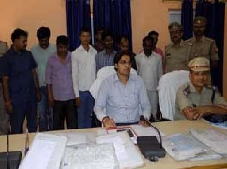 Ten professional brokers sent to prison