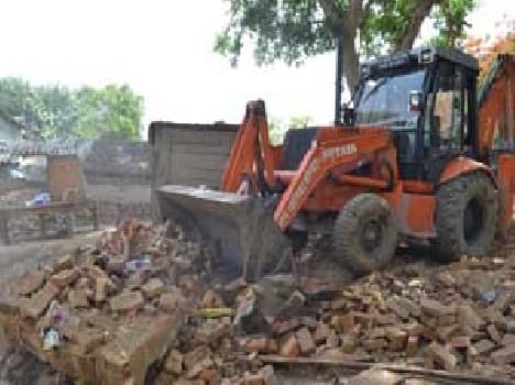 JCB municipality removed the encroachment
