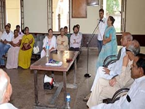 Urban Public Service Commission came to protest President