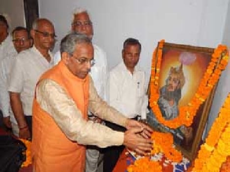 Veer Kunwar Singh Jananayaka Warrior: DR. World Light