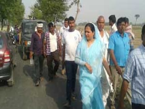Businessman killed 1.65 lakh looted