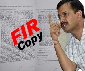 Delhi police in its FIR says aap volunteers stopped delhi police from saving gajendra