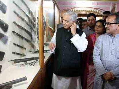 bollywood came again in kashmir for film shooting