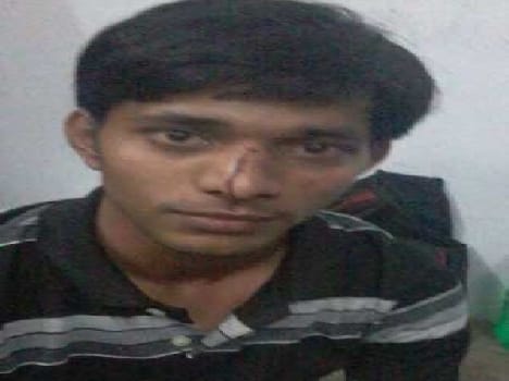 Student attack one another in Kashi vidyapeeth