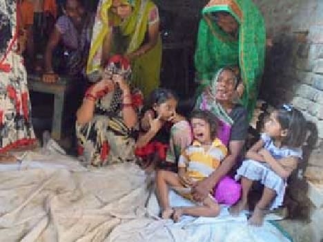Shock death of two farmers