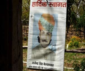 gajendra was neither poor nor lender