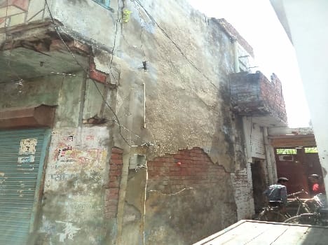 The intensity of the earthquake can be fatal shabby building