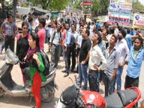 Earthquake in Banaras twice Earth stretcher