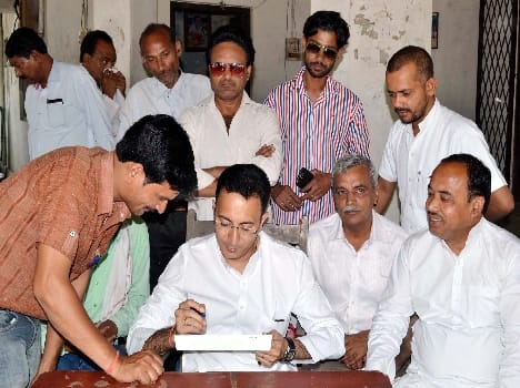 Congressmen roared on exploiting former Prasada