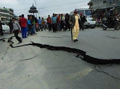 reason of earthquakes in nepal.