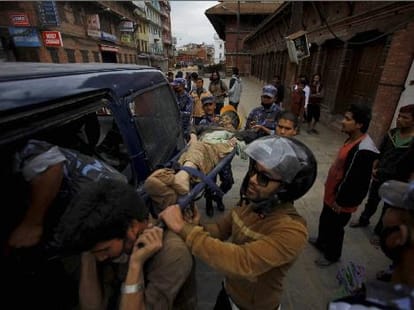 medical crisis in nepal after the earthquake