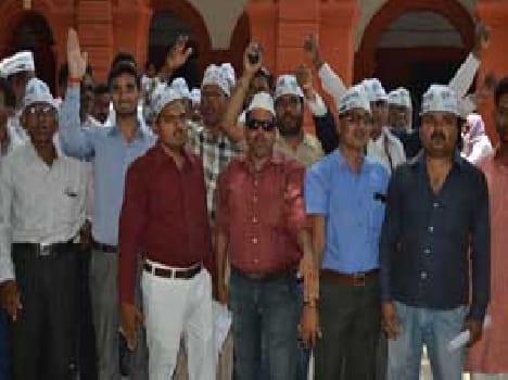 AAP perform the demands of workers