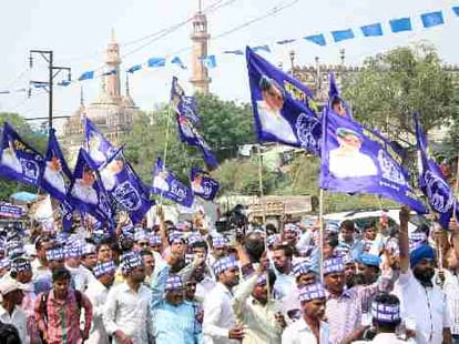 bjp and bsp fight for dalit voters