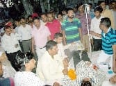 Sitting on the worker's condition deteriorates fast unto death