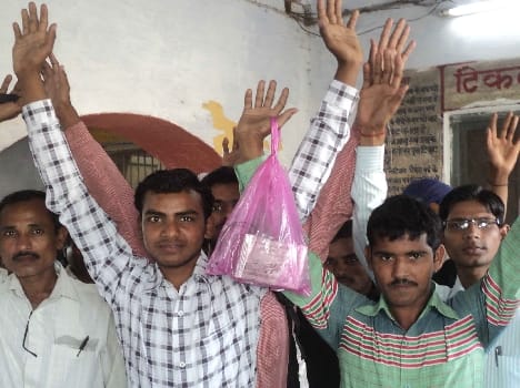 Tickets will not get missed train, passengers commotion