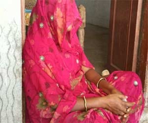 Son in law beats his mother in law