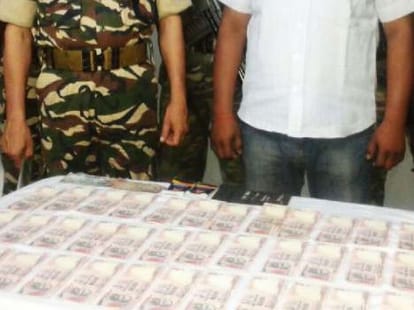 A parshad arrested with fake currency.