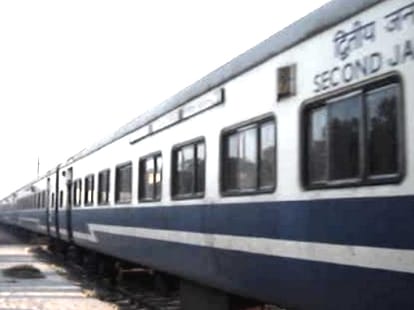 court order to seal una railway station and hand over to farmer