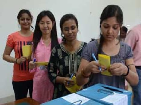 BHU Students Vote For Best Teacher