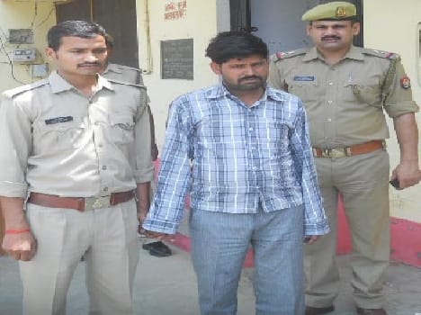 Prize crooks arrested
