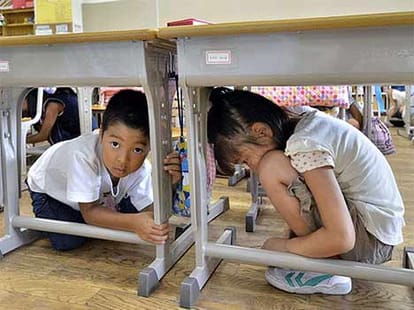 how japan tackle 1000 thousand earthquake per year