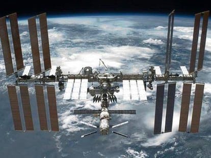 Russian spacecraft Progress M 27M is out of control, coming down on earth