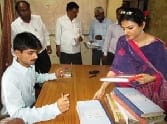 695 became the assistant teacher Shicshamitr