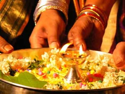 benefits of aarti pujan