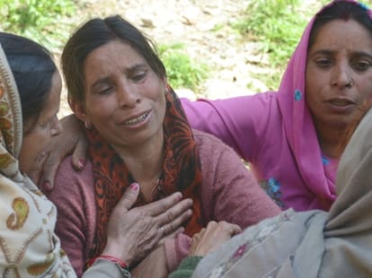 fire inccident in shimla four died.