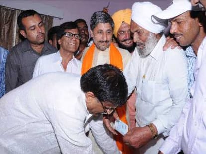 controversial statement of agriculture minister of bjp government