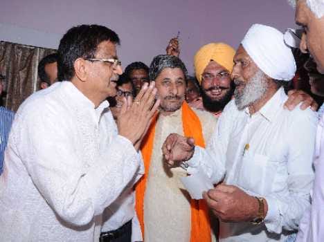 controversial statement of agriculture minister of bjp government