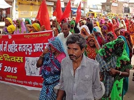 Construction of the mass organization workers on Labor Day