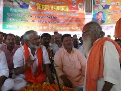 Farmers from the road will cease to Parliament