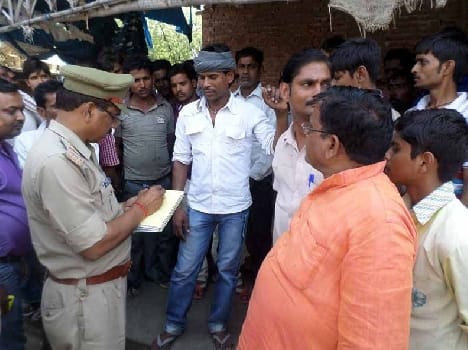 3.40 lakh looted vegetable shoot commission