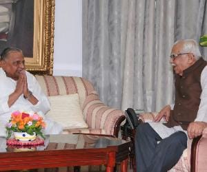  mulayam singh yadav meet governor ram naik