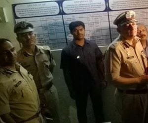 Vakola police station ASI commits suicide after firing at senior